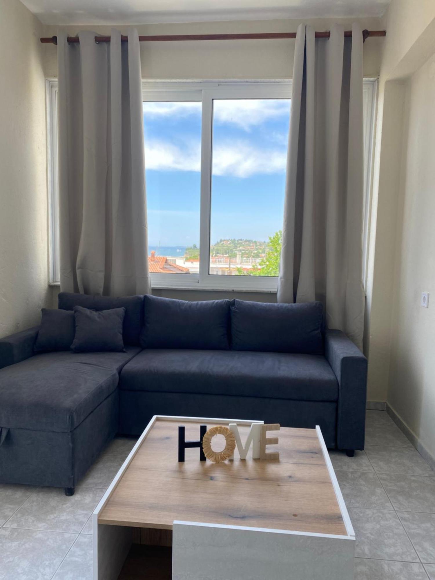 Sun & Sea Apartment Nea Iraklia Exterior photo