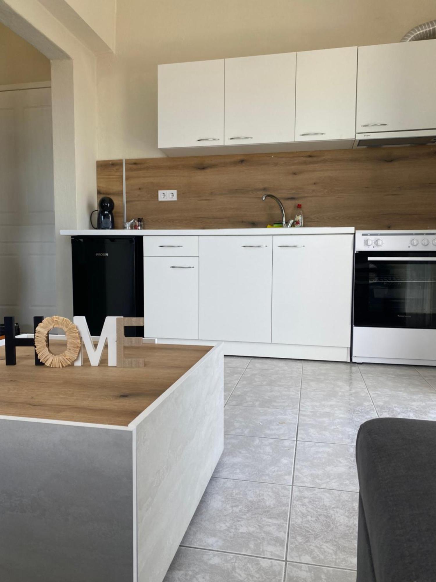 Sun & Sea Apartment Nea Iraklia Exterior photo