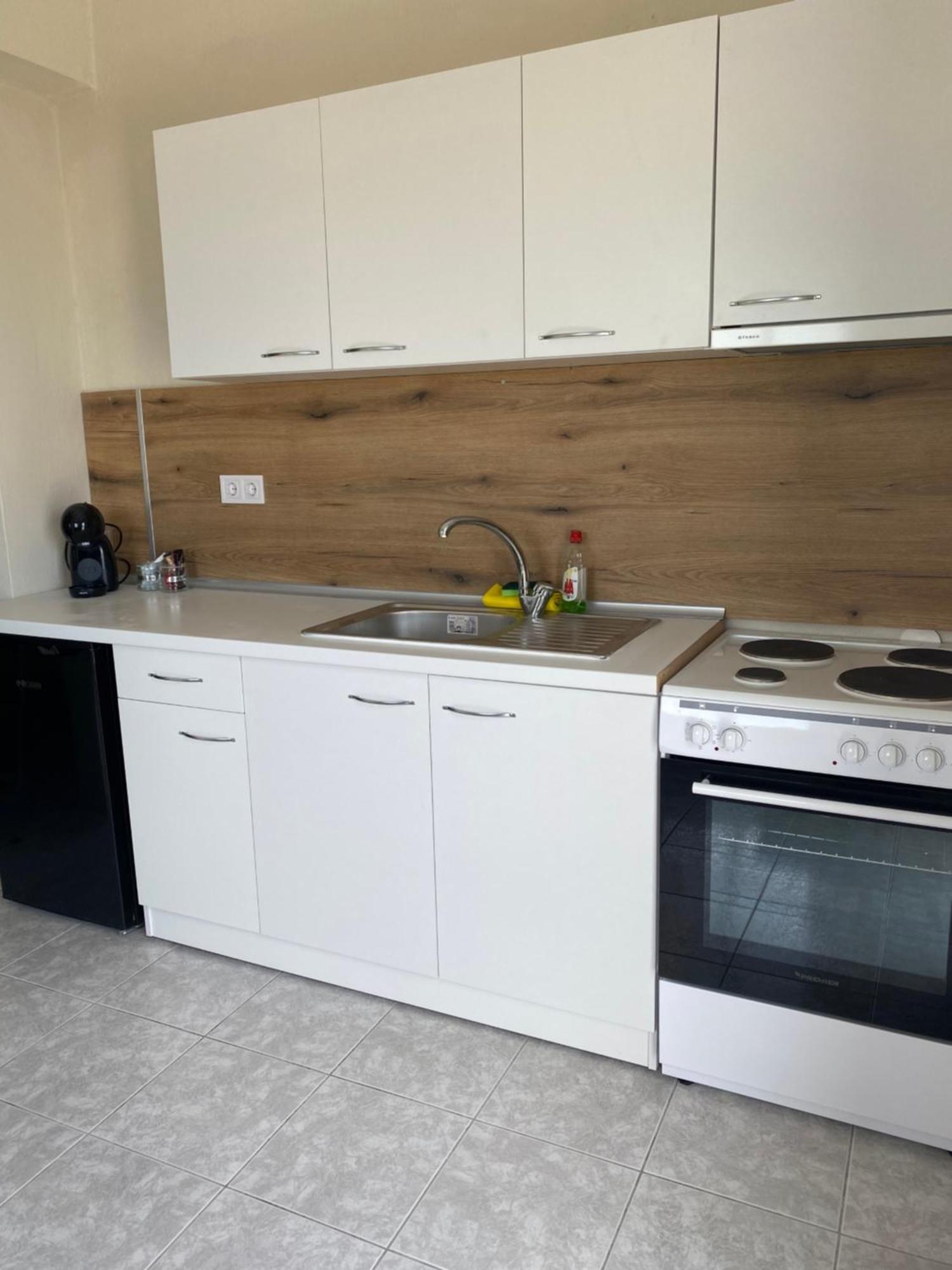 Sun & Sea Apartment Nea Iraklia Exterior photo
