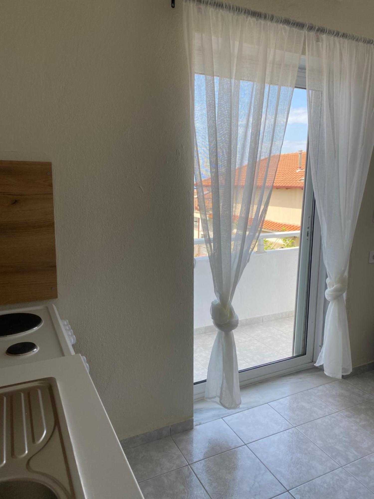 Sun & Sea Apartment Nea Iraklia Exterior photo