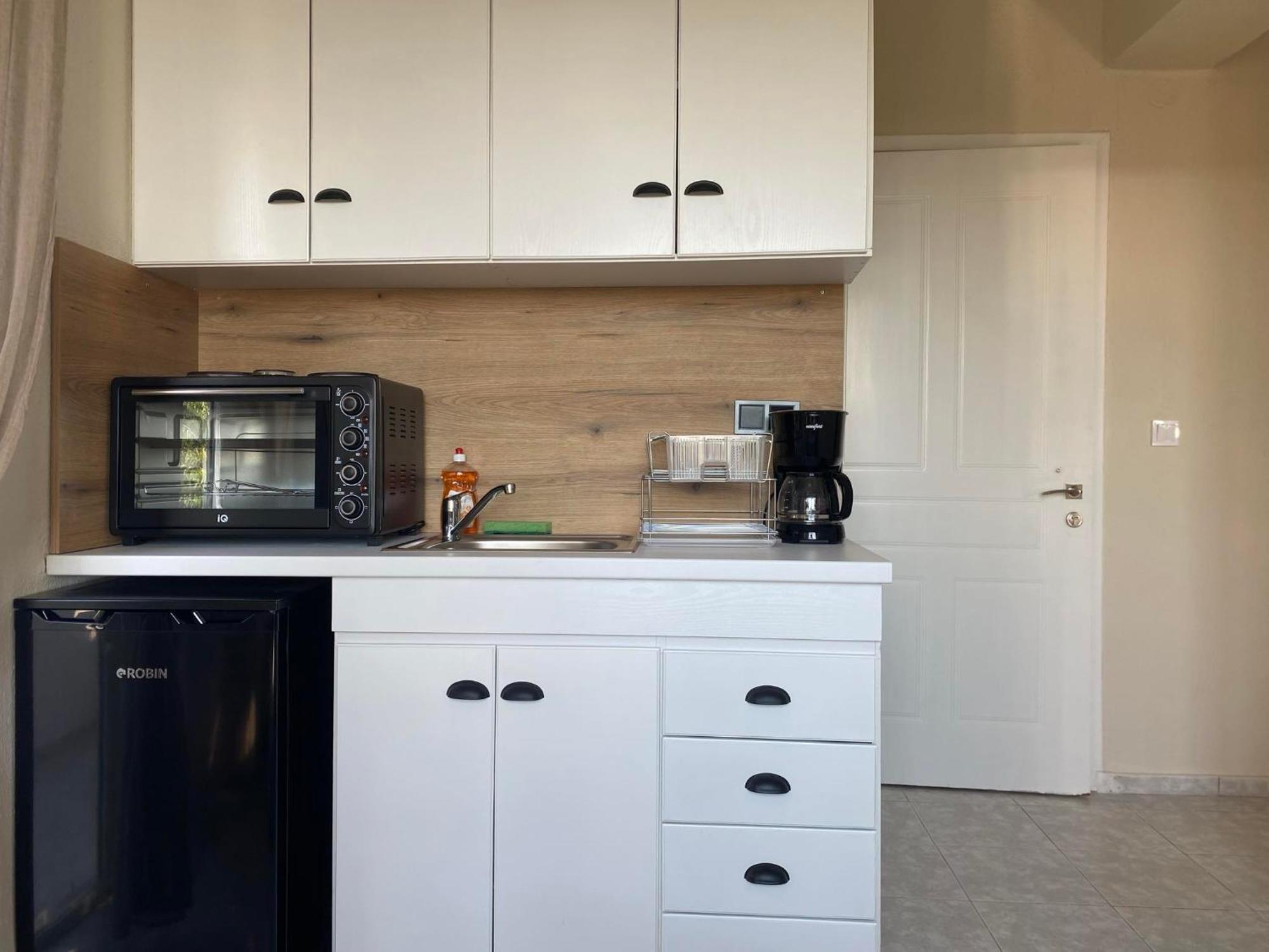 Sun & Sea Apartment Nea Iraklia Exterior photo