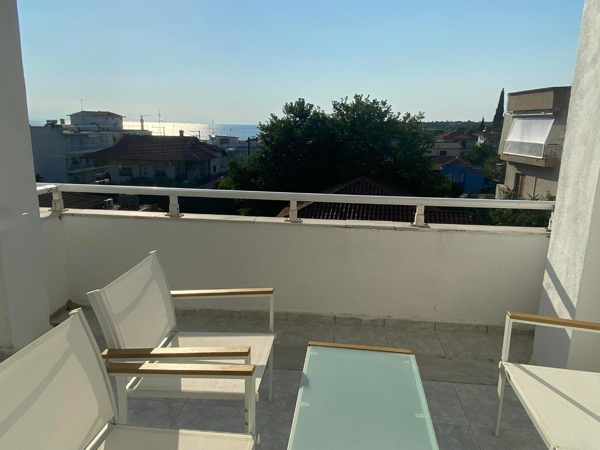 Sun & Sea Apartment Nea Iraklia Exterior photo